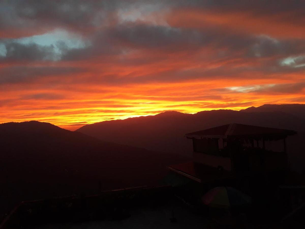 Little Singamari Home Stay ดาร์จีลิง ภายนอก รูปภาพ
